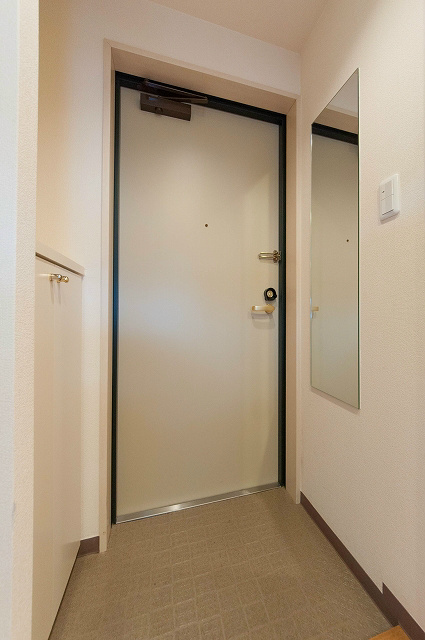 玄関　※写真は今回募集の部屋とは異なります