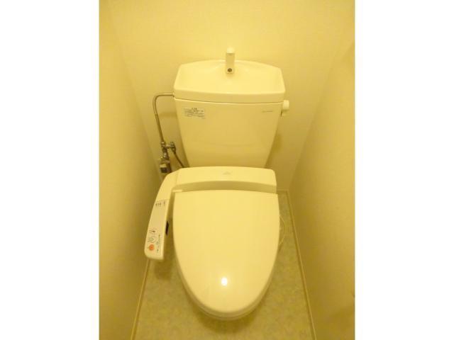トイレ　温水洗浄暖房便座トイレ（同タイプ）