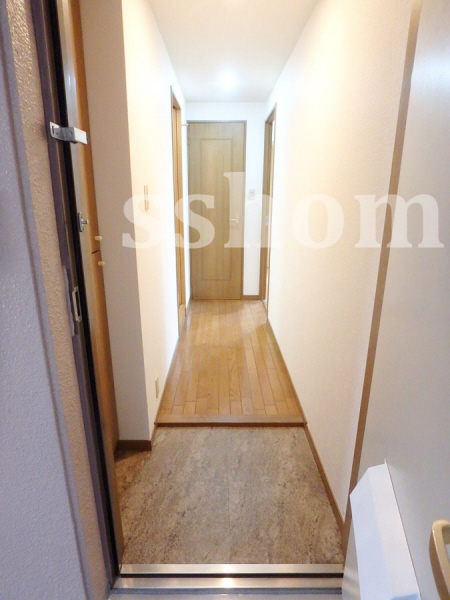 玄関　お部屋は見えません☆