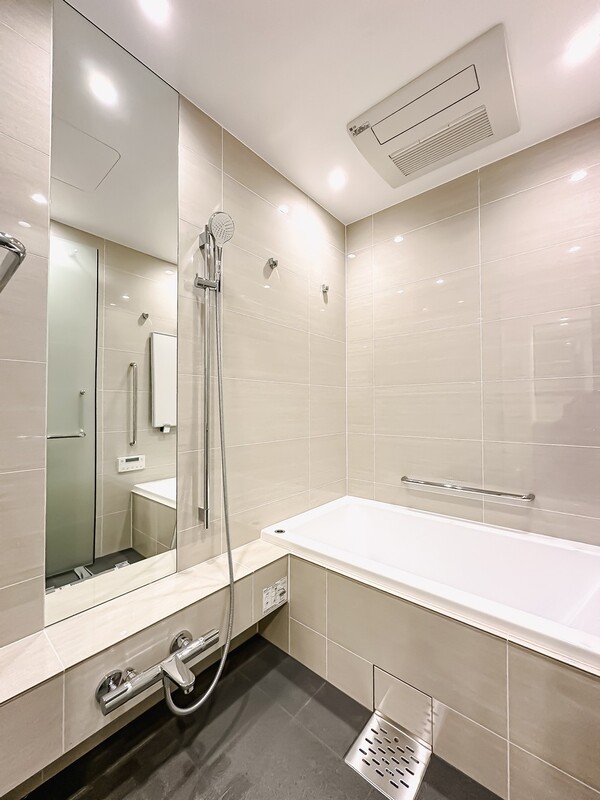 バス・シャワールーム　バス