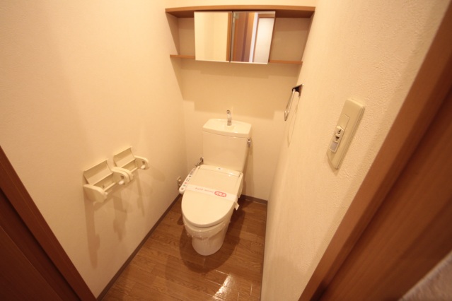 トイレ　同型タイプ