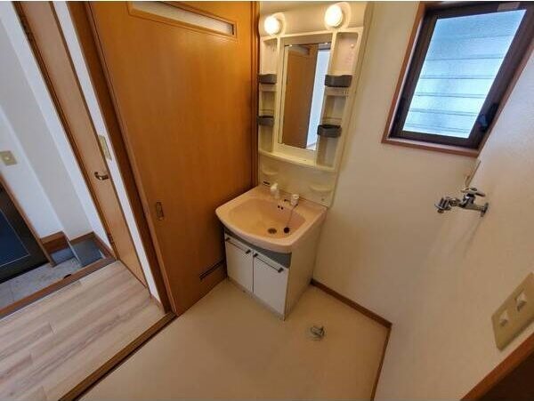 洗面設備　※他部屋参照