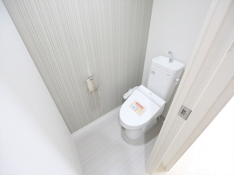 トイレ　温水洗浄暖房便座付トイレ　同建築物件写真（イメージ画像）