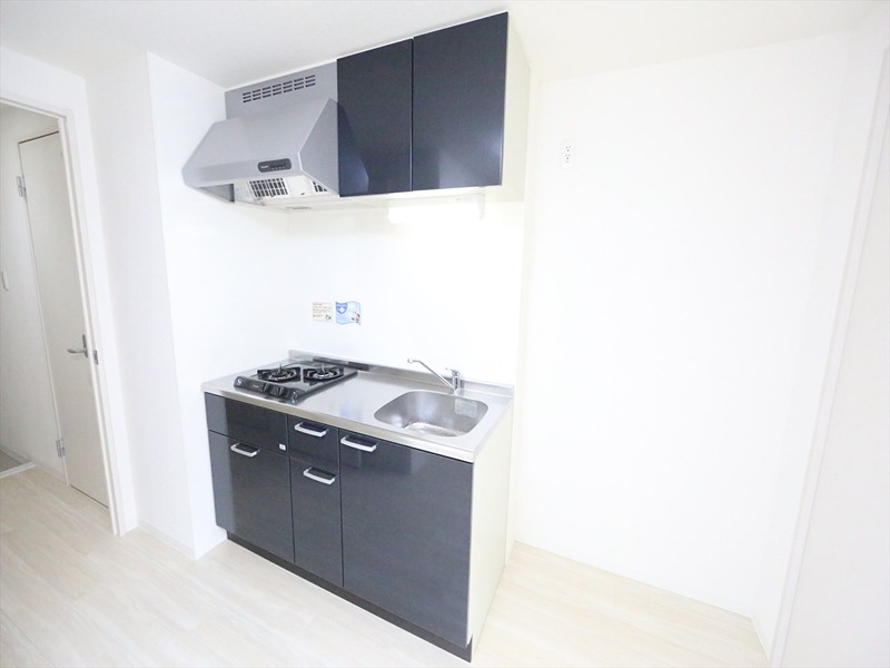 キッチン　システムキッチン（ガス2口コンロ付）同建築物件写真（イメージ