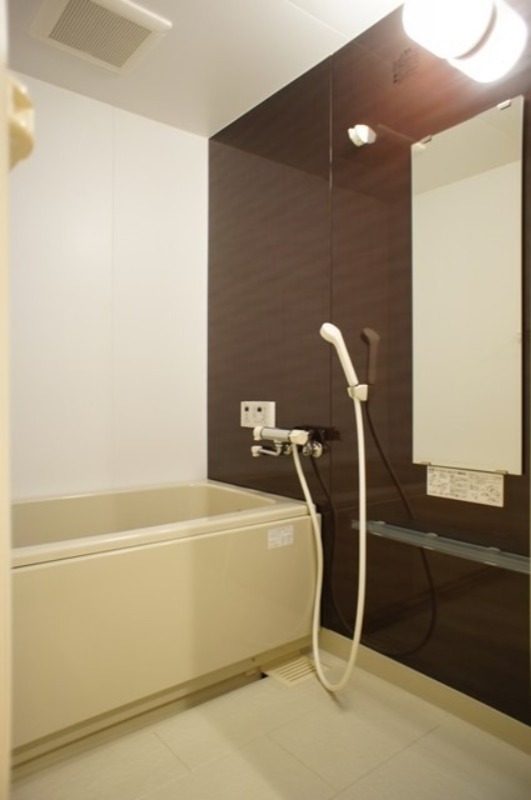 バス・シャワールーム　図面と現状に相違がある場合には現状を優先