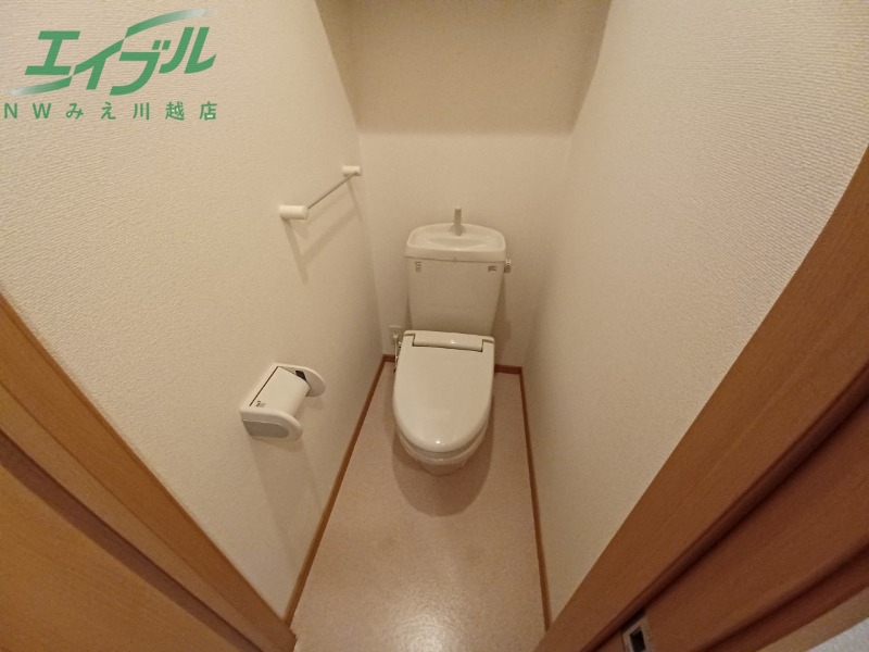 トイレ　同型参考写真