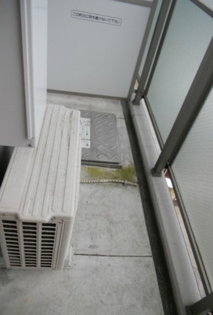 バルコニー　バルコニーあります