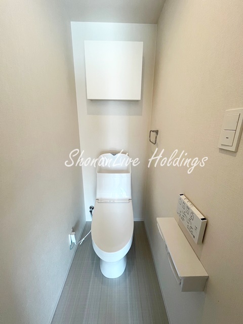 トイレ　温水洗浄便座付き♪