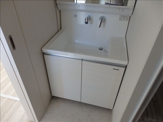 洗面設備　広い洗面スペース