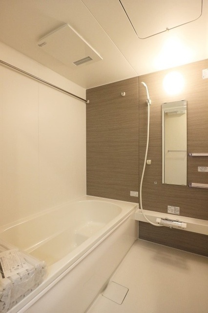 バス・シャワールーム　バスルーム