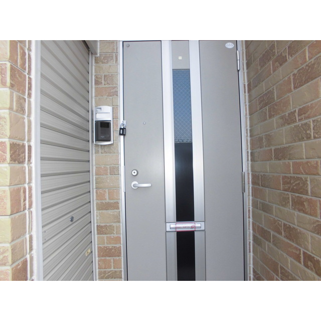 その他設備　シャッター付き物置