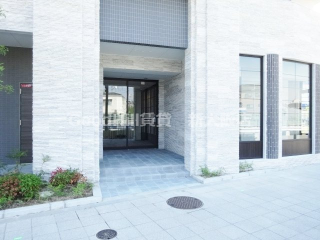 エントランス　ファーストステージ北大阪レジデンス