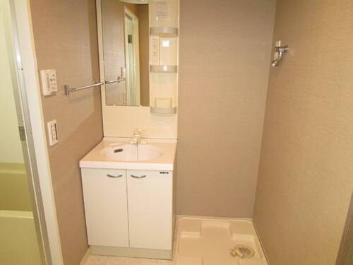 洗面設備　同タイプ611号室の参考写真