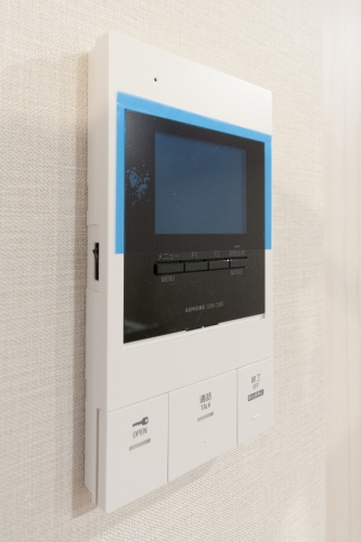 セキュリティ　モニターフォン・オートロック・防犯カメラ・玄関ダブルロック・