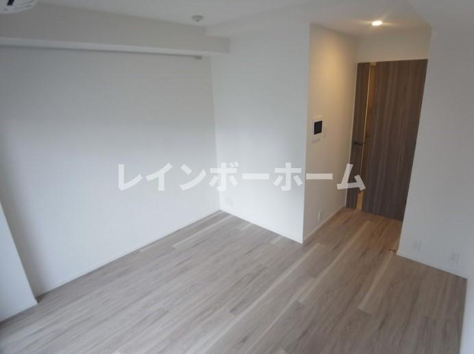 居室・リビング　別部屋。参考写真。