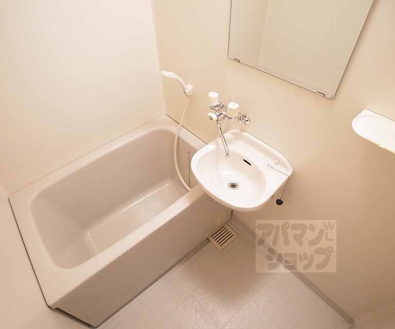 バス・シャワールーム　バス