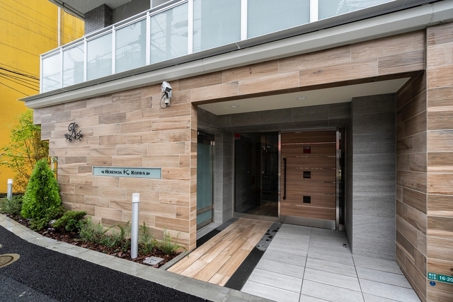 エントランス　エントランス