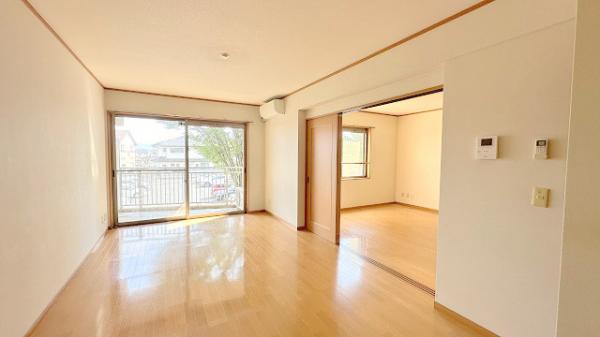 居室・リビング　写真は別のお部屋のイメージです