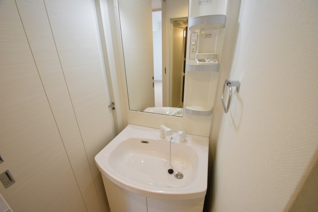 洗面設備　クオーレ靭公園　独立洗面台