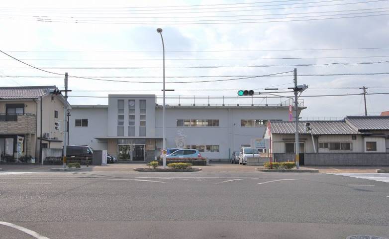小学校　沖洲小学校（小学校）まで358m