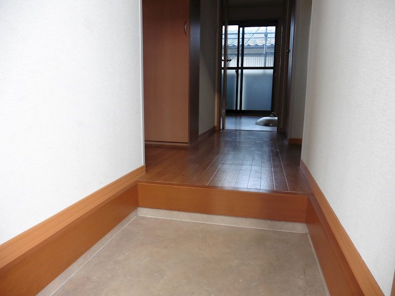 玄関　参考写真