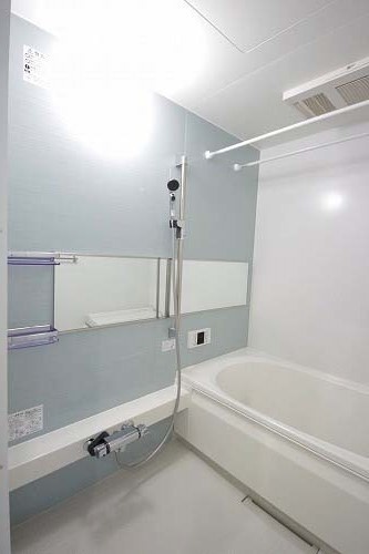 バス・シャワールーム　追い焚き・浴室乾燥機付き