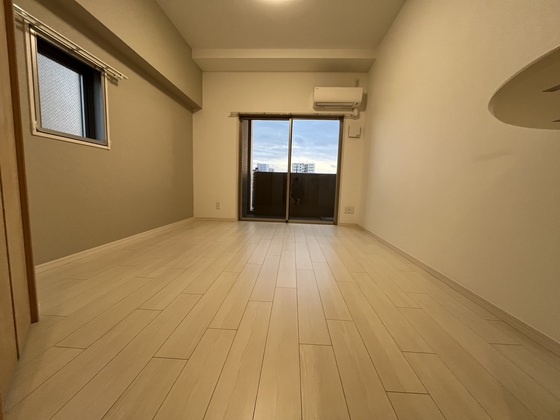 居室・リビング　※別部屋の写真です