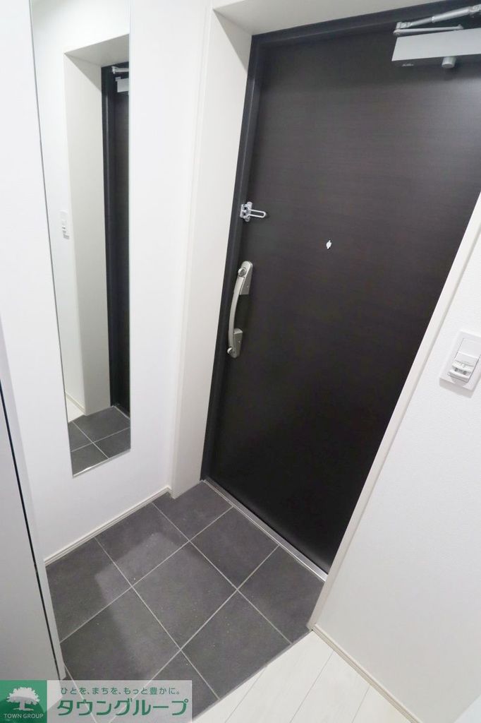 玄関　キッチン