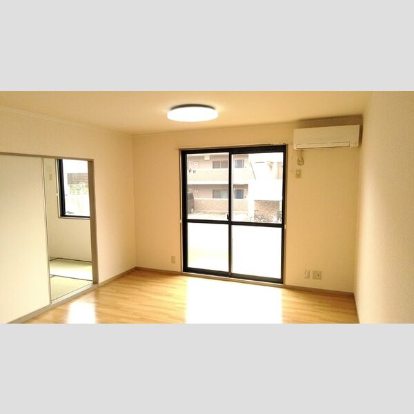 居室・リビング　LDK(照明、エアコン付き)