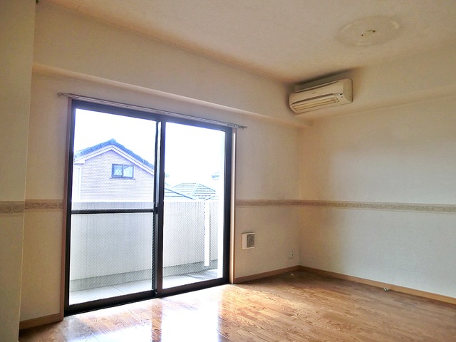 居室・リビング　使いやすい居間です