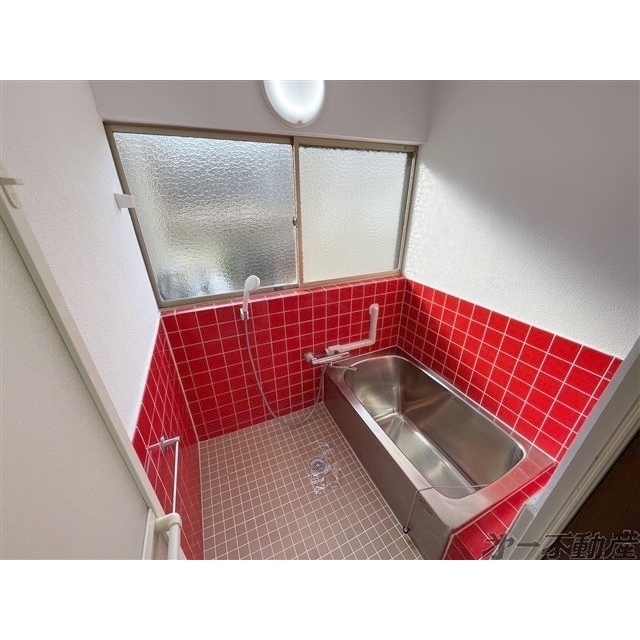 バス・シャワールーム　バスルーム