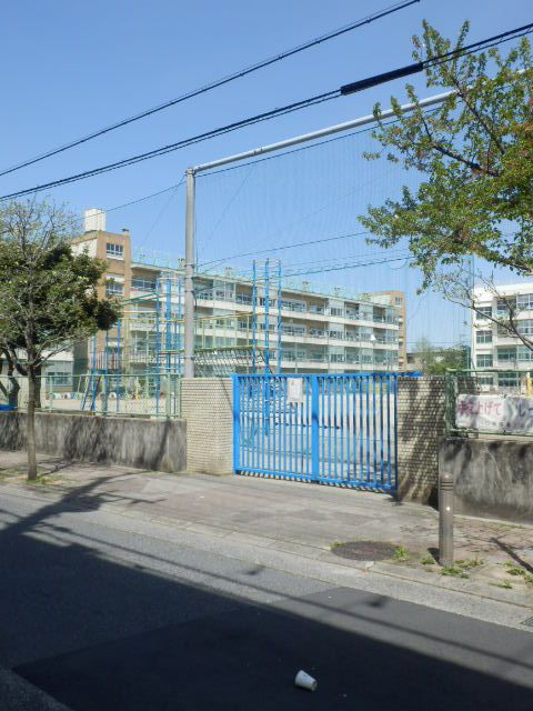 小学校　川口市立芝南小学校（小学校）まで628m