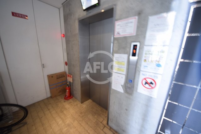 庭　La Douceur湊町（旧：匠空ミナトマチ）　エレベーター