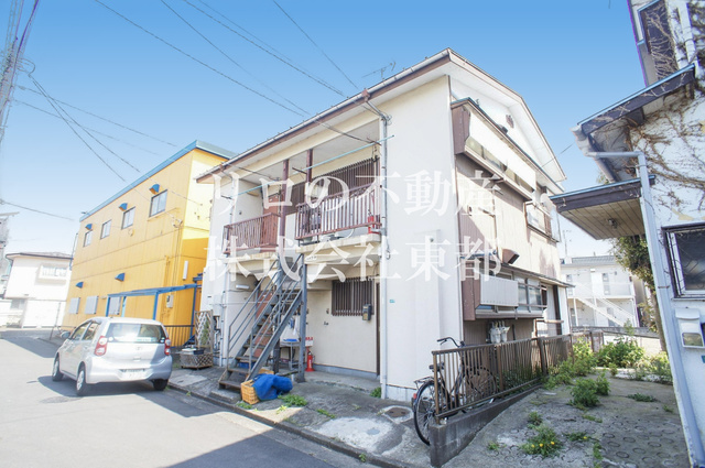 建物外観　多摩川近く側道でジョギングやお散歩が楽しめます♪