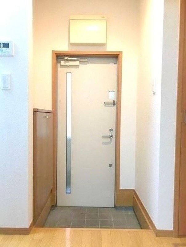 玄関　※同仕様写真含む