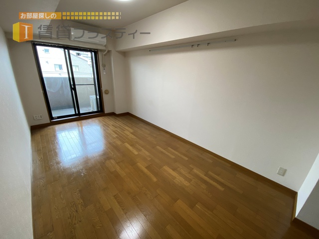 居室・リビング　広めの居室でストレスフリー。