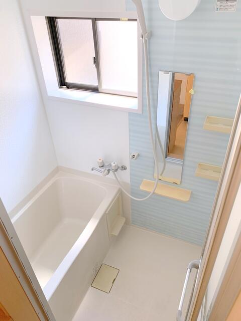 バス・シャワールーム　お風呂です