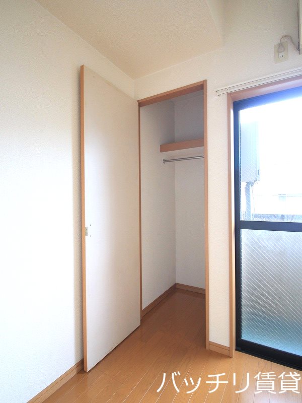 収納　同型タイプの為、現状を優先致します。