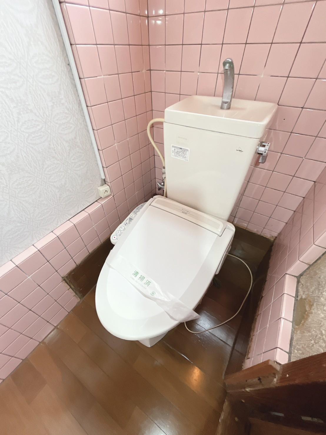 トイレ　トイレ