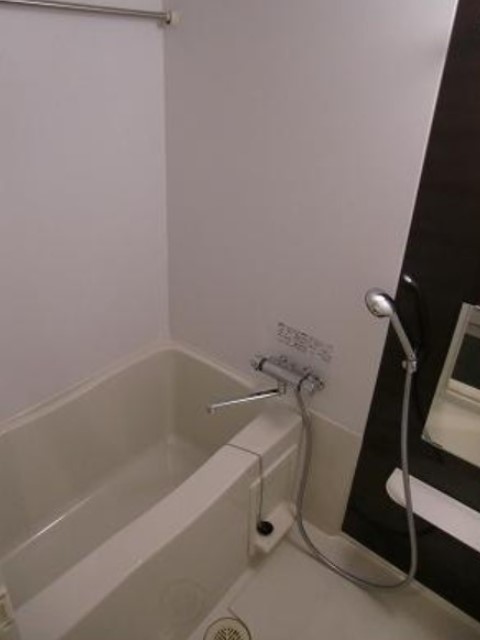 バス・シャワールーム　バスルーム