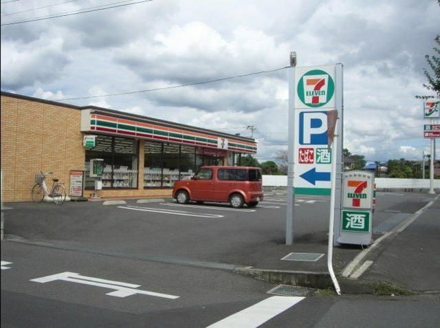 コンビニ　セブンイレブン東松山幸町店（コンビニ）まで72m