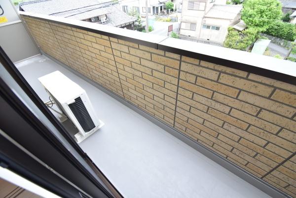 バルコニー　同施工会社物件