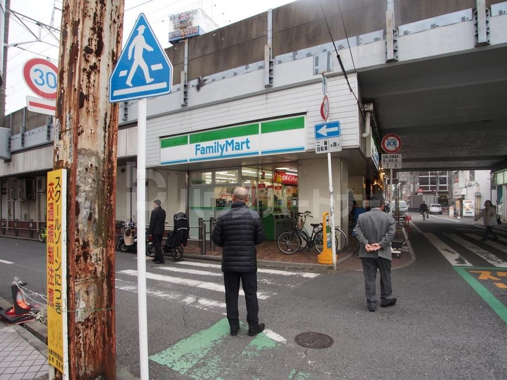 コンビニ　ファミリーマート/船橋駅東店（コンビニ）まで190m