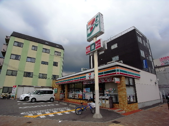 コンビニ　セブンイレブン　神戸水木通5丁目店（コンビニ）まで120m