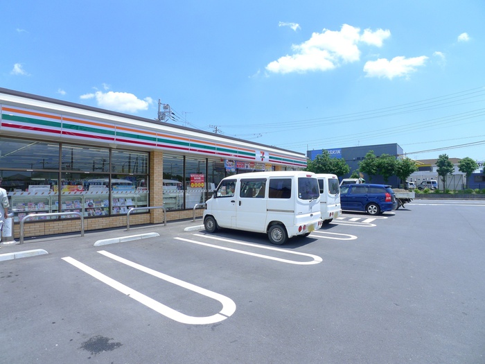 コンビニ　セブンイレブン（コンビニ）まで310m