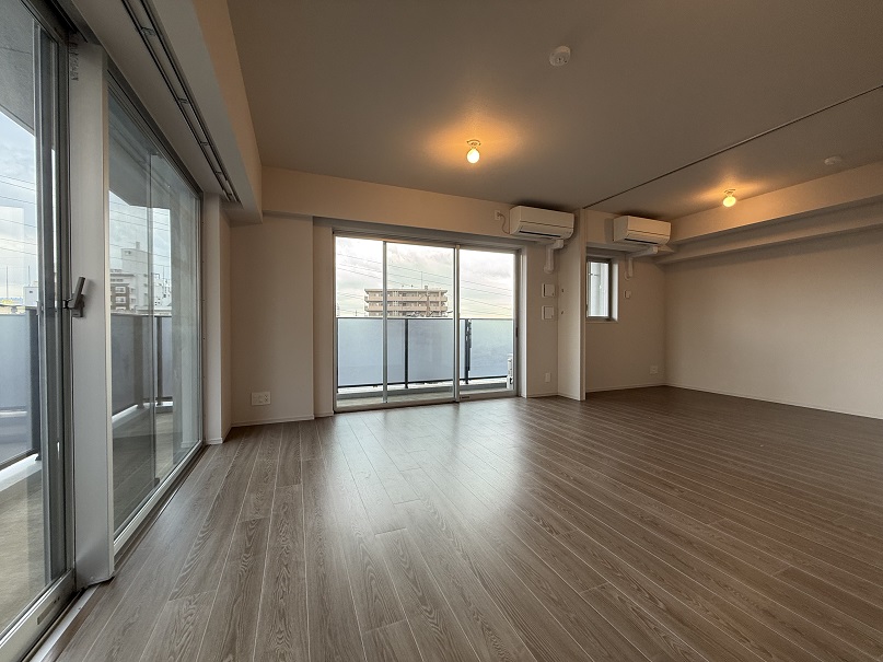 居室・リビング　※室内クリーニング前の写真です