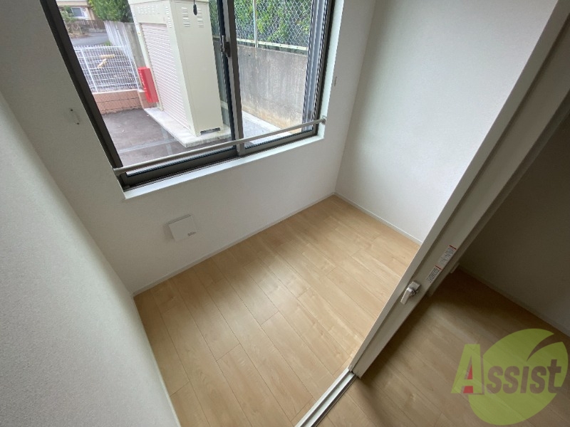 バルコニー　サンルームです。洗濯物等はこちらでどうぞ。