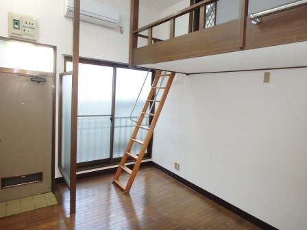 居室・リビング　ロフトの部屋です。