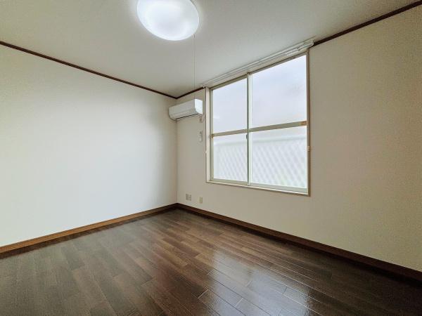 居室・リビング　別部屋参考写真