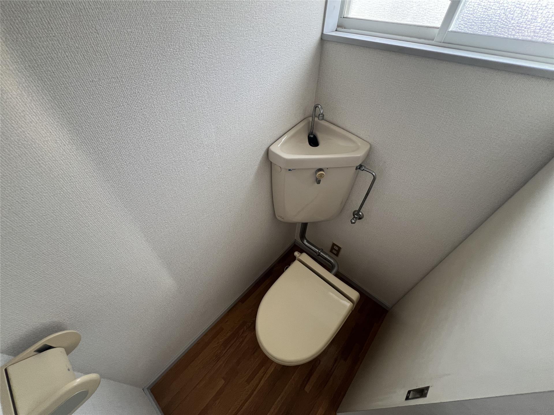 トイレ　トイレ